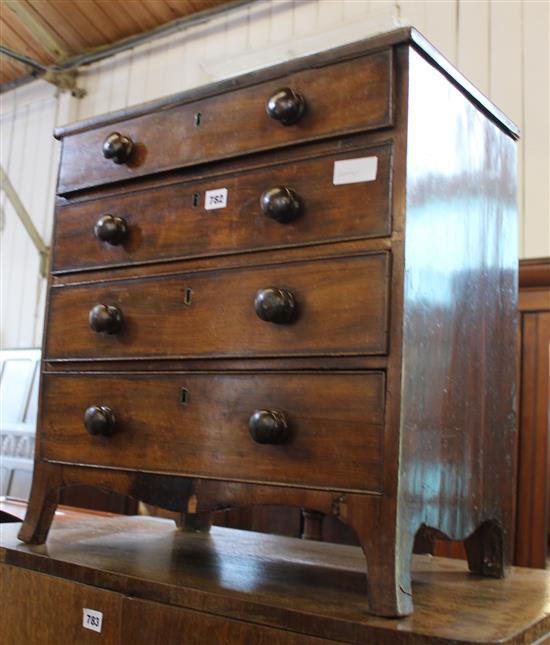 Mahogany small 4 drawer chest